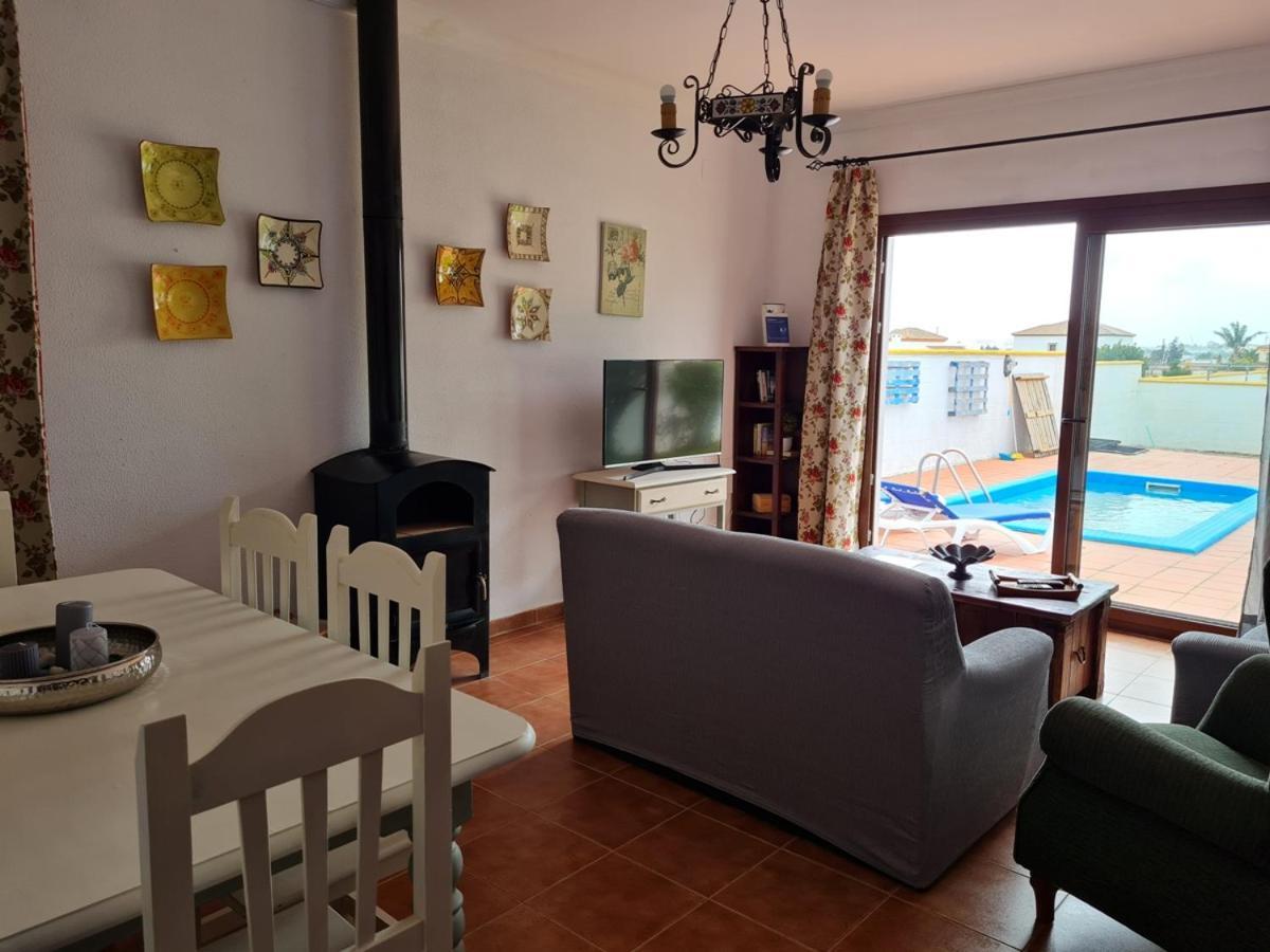 Chalet Las Adelfas Chaparrillo 콘일데라프론테라 외부 사진